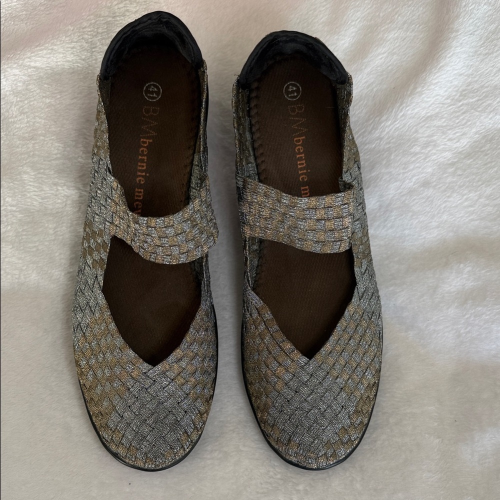 Bernie Mev Drake Metallic Pewter Wedge MaryJane Platform Women's 41 Shoe
